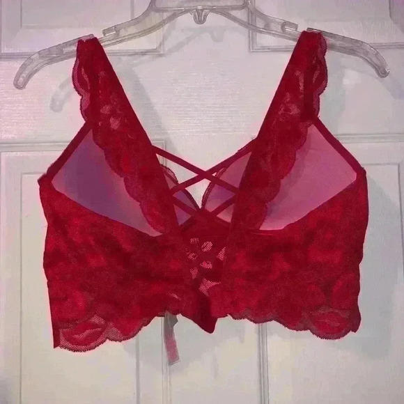Victoria’s Secret Red Lace Push Up Bralette size M - Picture 2 of 9